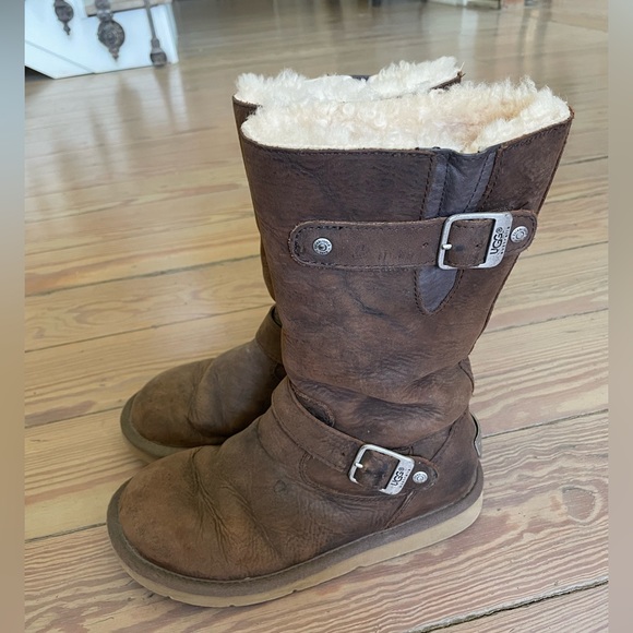 UGG Kensington Brown Leather Boots with Shearling Lining - Size 6 - Picture 4 of 14